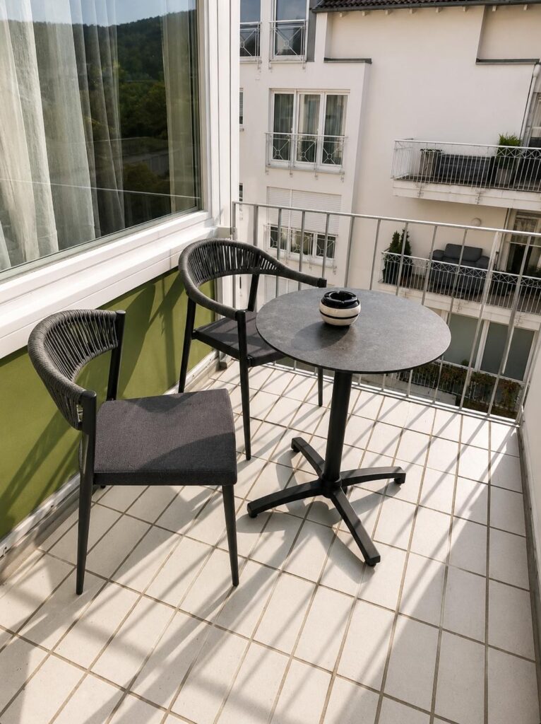 Ferienwohnung Aggelina – Balkon mit Bergblick